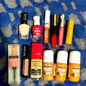 9 piece assorted makeup new ( retails for more then $120)